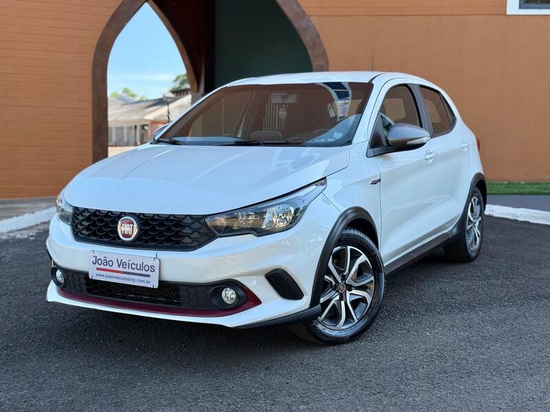 ARGO 1.8 HGT 4P BRANCO