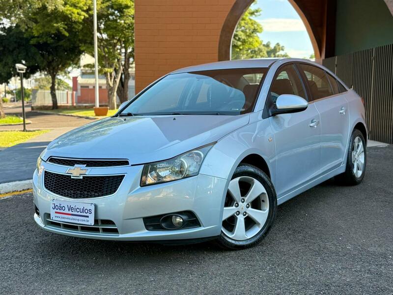 CRUZE 1.8 LT 4P PRATA 